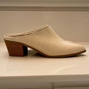 Universal Thread • Women's Laia Heeled White Mule • Size 12